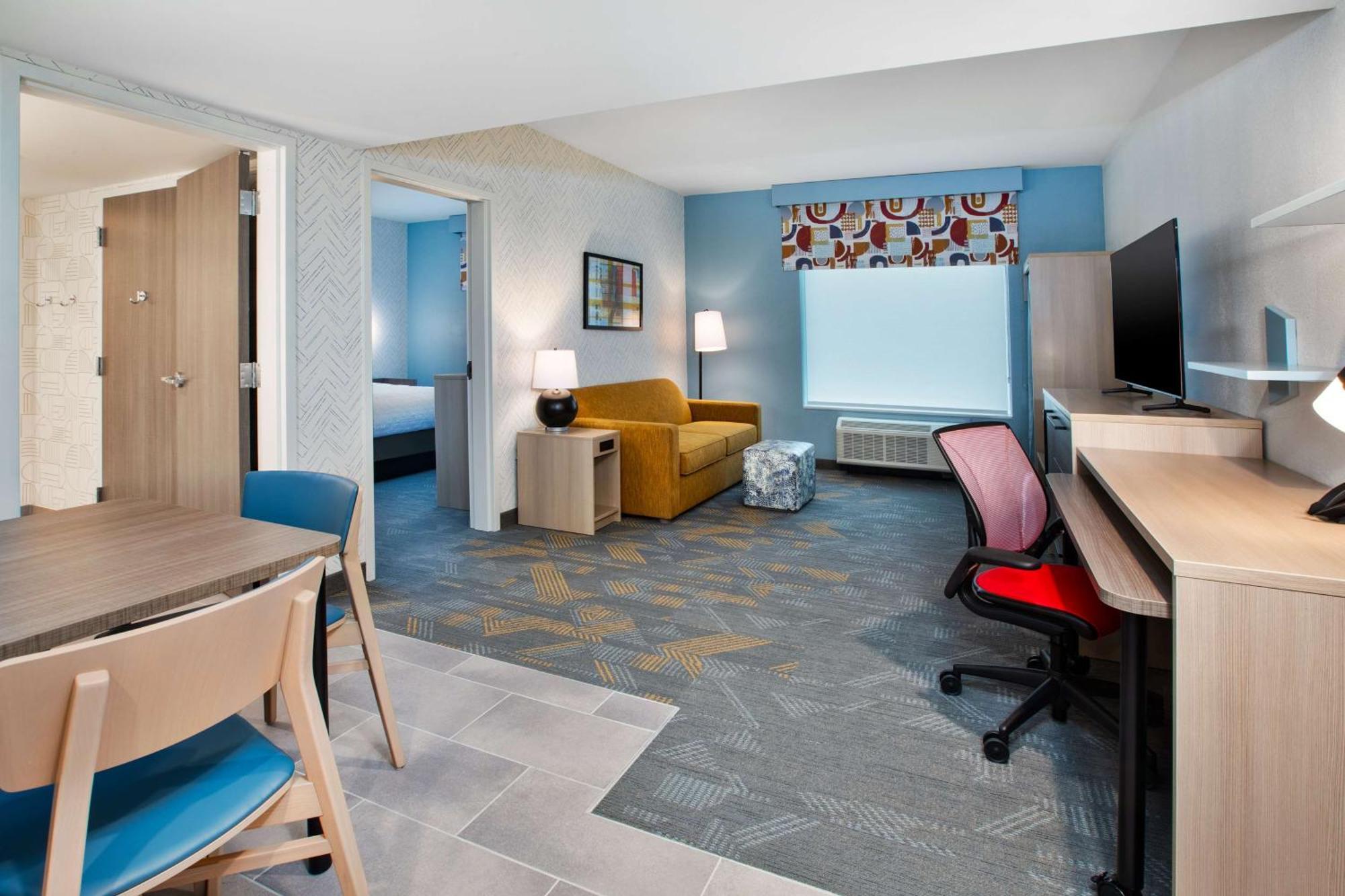 Home2 Suites By Hilton Grand Rapids Northeast Exterior photo